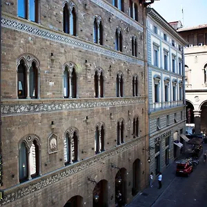 Pierre **** Florencia
