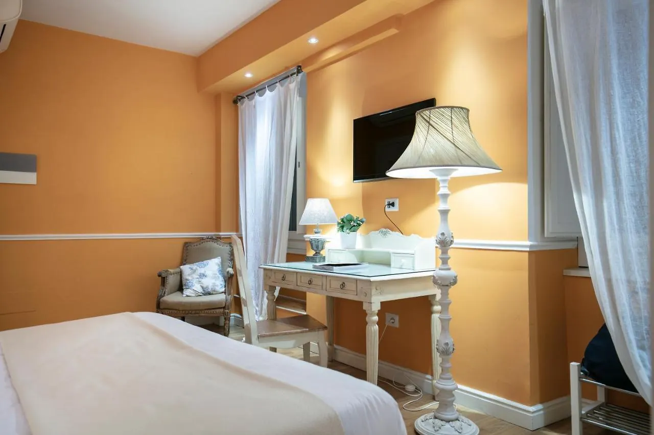 B&B Emozioni Fiorentine Florence Italy